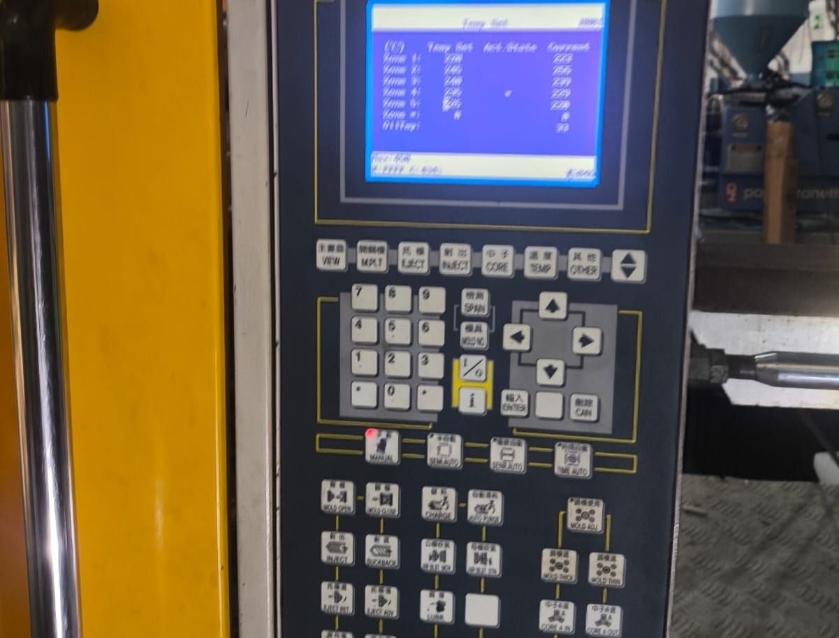 Injetora Sinitron 180